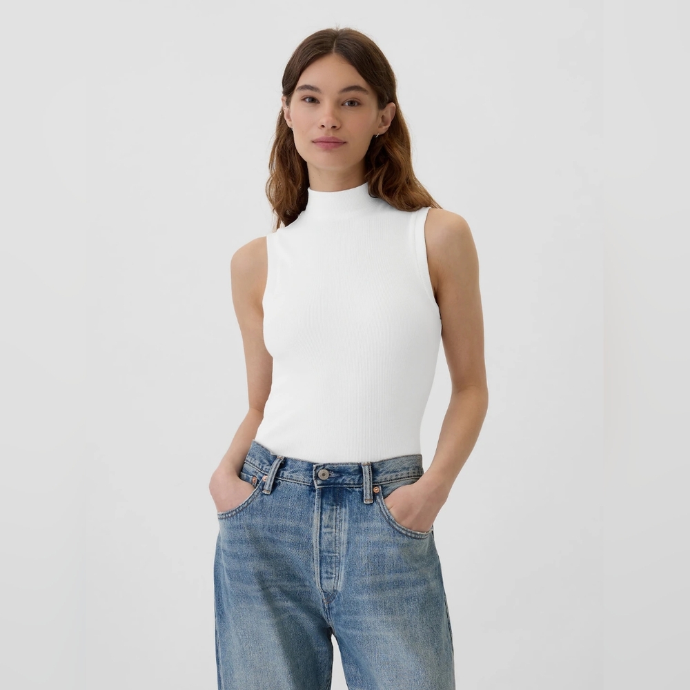 Ribbed Sleeveless Mockneck T-Shirt M White